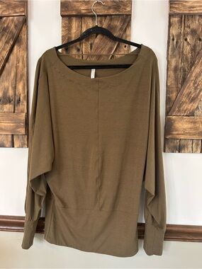 Free People FP Movement Sky High Dolman Sleeve Top Women’s Large Olive Green